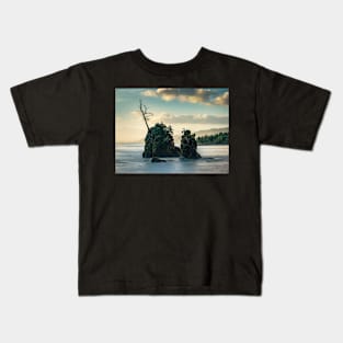 Crab Rock - Oregon Coast Kids T-Shirt